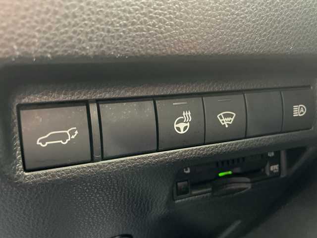 トヨタ ＲＡＶ４ ハイブリットG 山形県 2020(令2)年 8.8万km アティチュードブラックマイカ ・ワンオーナー/・純正９インチナビ CD DVD フルセグTV Bluetooth接続/・TVキャンセラー/・バックカメラ/・LEDヘッドライト/・レザーシート/・運転席シートヒーター/・前席シートヒーター/・ステアリングヒーター/・パワーバックドア/・衝突軽減ブレーキ/・レーダークルーズコントロール/・置くだけ充電/・フットイルミ/・純正アルミ（ノーマルタイヤ装着）車載/・フロントワイパーディアイサー/・純正リモコンエンジンスターター