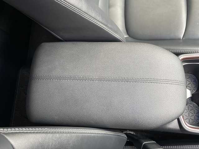 トヨタ ＲＡＶ４ ハイブリットG 山形県 2020(令2)年 8.8万km アティチュードブラックマイカ ・ワンオーナー/・純正９インチナビ CD DVD フルセグTV Bluetooth接続/・TVキャンセラー/・バックカメラ/・LEDヘッドライト/・レザーシート/・運転席シートヒーター/・前席シートヒーター/・ステアリングヒーター/・パワーバックドア/・衝突軽減ブレーキ/・レーダークルーズコントロール/・置くだけ充電/・フットイルミ/・純正アルミ（ノーマルタイヤ装着）車載/・フロントワイパーディアイサー/・純正リモコンエンジンスターター