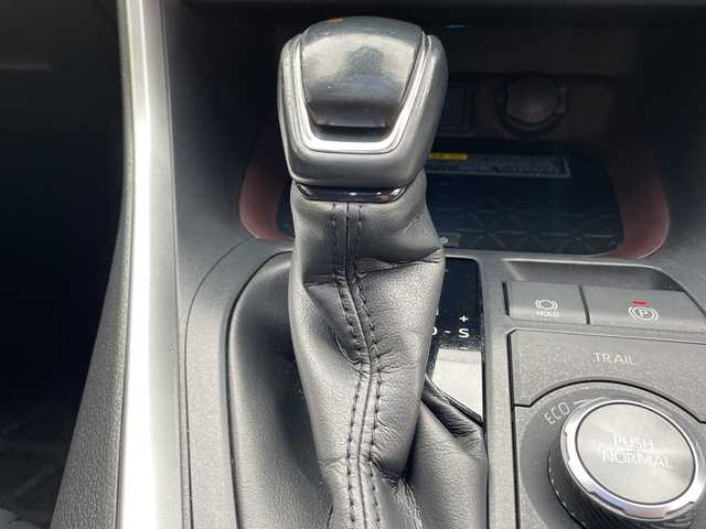 トヨタ ＲＡＶ４ ハイブリットG 山形県 2020(令2)年 8.8万km アティチュードブラックマイカ ・ワンオーナー/・純正９インチナビ CD DVD フルセグTV Bluetooth接続/・TVキャンセラー/・バックカメラ/・LEDヘッドライト/・レザーシート/・運転席シートヒーター/・前席シートヒーター/・ステアリングヒーター/・パワーバックドア/・衝突軽減ブレーキ/・レーダークルーズコントロール/・置くだけ充電/・フットイルミ/・純正アルミ（ノーマルタイヤ装着）車載/・フロントワイパーディアイサー/・純正リモコンエンジンスターター