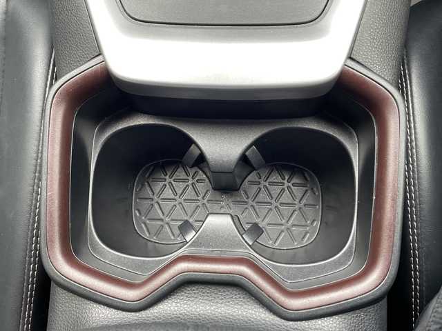 トヨタ ＲＡＶ４ ハイブリットG 山形県 2020(令2)年 8.8万km アティチュードブラックマイカ ・ワンオーナー/・純正９インチナビ CD DVD フルセグTV Bluetooth接続/・TVキャンセラー/・バックカメラ/・LEDヘッドライト/・レザーシート/・運転席シートヒーター/・前席シートヒーター/・ステアリングヒーター/・パワーバックドア/・衝突軽減ブレーキ/・レーダークルーズコントロール/・置くだけ充電/・フットイルミ/・純正アルミ（ノーマルタイヤ装着）車載/・フロントワイパーディアイサー/・純正リモコンエンジンスターター