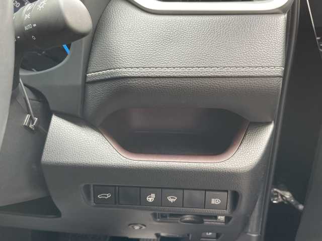 トヨタ ＲＡＶ４ ハイブリットG 山形県 2020(令2)年 8.8万km アティチュードブラックマイカ ・ワンオーナー/・純正９インチナビ CD DVD フルセグTV Bluetooth接続/・TVキャンセラー/・バックカメラ/・LEDヘッドライト/・レザーシート/・運転席シートヒーター/・前席シートヒーター/・ステアリングヒーター/・パワーバックドア/・衝突軽減ブレーキ/・レーダークルーズコントロール/・置くだけ充電/・フットイルミ/・純正アルミ（ノーマルタイヤ装着）車載/・フロントワイパーディアイサー/・純正リモコンエンジンスターター