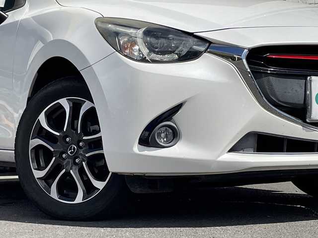 マツダ デミオ XD ツーリング 大分県 2015(平27)年 6.6万km スノーフレイクホワイトパールマイカ 純正SDナビゲーション/ブルートゥース/フルセグTV/CD/DVD再生/4WD/ターボ/バックカメラ/LEDヘッドライト/オートライト/スマートキー/プッシュスタート