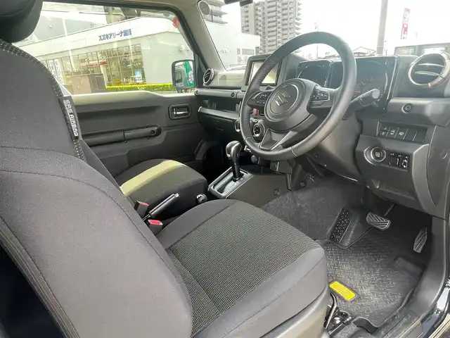 スズキ ジムニー XC 島根県 2022(令4)年 1.2万km ブルーイッシュブラックパール3 ７インチディスプレイオーディオ（FH-9400DVS）/CD・DVD・Bluetoothオーディオ/Apple CarPlay・Android Auto/前後ドラレコ　/前席シートヒーター　/ミラーヒーター　/衝突軽減ブレーキ　/レーンアシスト　/ダウンヒルコントロール　/クルコン　/スマートキー　/プッシュスタート/ＬＥＤヘッドライト　/オートライト/純正ラバーマット/ドアバイザー