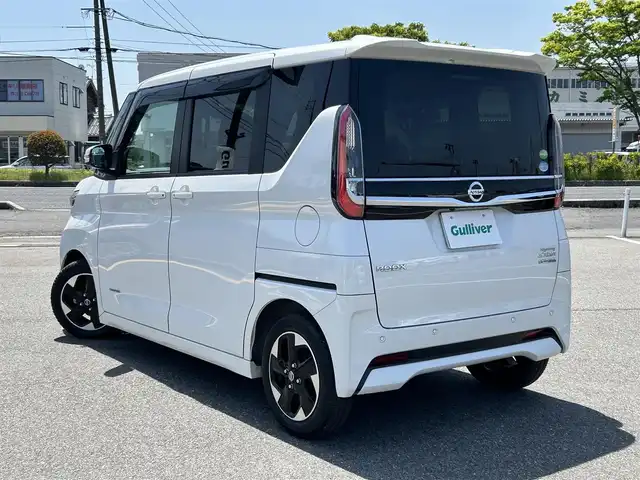 日産 ルークス ハイウェイスター X 鳥取県 2021(令3)年 3.6万km ホワイトパール カロッツエリア９型ディスプレイオーディオ/BT/HDMI/アラウンドビューモニター/エマージェンシーブレーキ/片側パワースライドドア/LEDヘッドライト/オートライト/LEDフォグライト/純正14インチアルミホイール/プッシュエンジンスタート/ウィンカーミラー/アイドリングストップ/フロアマット/ドアバイザー