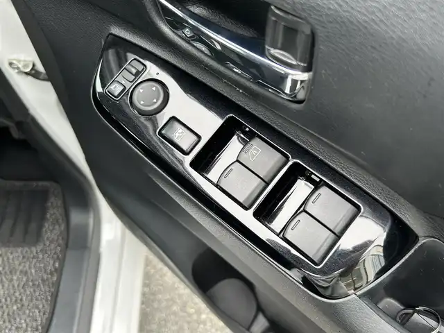 日産 ルークス ハイウェイスター X 鳥取県 2021(令3)年 3.6万km ホワイトパール カロッツエリア９型ディスプレイオーディオ/BT/HDMI/アラウンドビューモニター/エマージェンシーブレーキ/片側パワースライドドア/LEDヘッドライト/オートライト/LEDフォグライト/純正14インチアルミホイール/プッシュエンジンスタート/ウィンカーミラー/アイドリングストップ/フロアマット/ドアバイザー