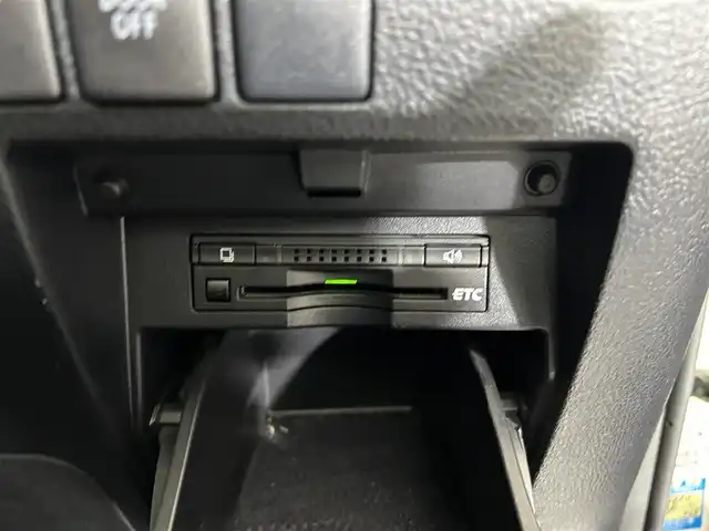 トヨタ アルファード S Cパッケージ 佐賀県 2016(平28)年 8.3万km ホワイトパールクリスタルシャイン 社外アルパイン製10インチナビ【EX10】/【フルセグTV.CD.DVD.Bluetooth】/社外アルパイン製12.8インチフリップダウンモニター/衝突被害軽減システム/レーダークルーズコントロール/レーンアシスト/カーテンエアバッグ/クリアランスソナー/オートライト/バックカメラ/前後ドライブレコーダー/両側パワースライドドア/パワーバッグドア/ステアリングヒーター/運転席・助手席パワーシート/ハーフレザーシート/純正18インチアルミホイール/LEDヘッドライト/フォグライト/禁煙車