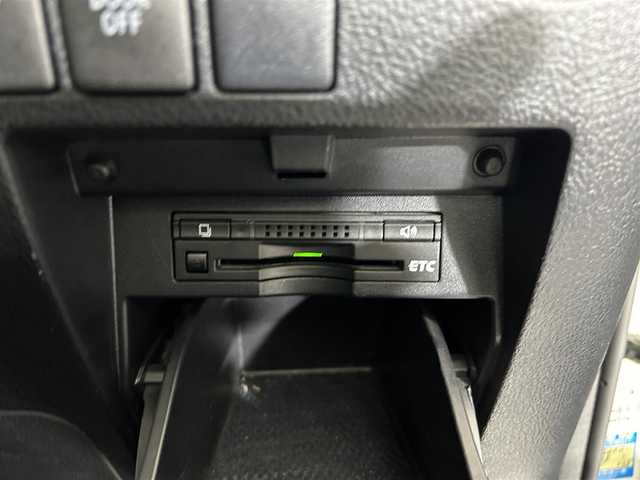 トヨタ アルファード S Cパッケージ 佐賀県 2016(平28)年 8.3万km ホワイトパールクリスタルシャイン アルパイン10インチナビ【EX10】/フルセグTV.CD.DVD.Bluetooth/アルパイン12.8インチフリップダウンモニター/衝突被害軽減システム/レーダークルーズコントロール/レーンアシスト/カーテンエアバッグ/クリアランスソナー/オートライト/バックカメラ/前後ドライブレコーダー/両側パワースライドドア/パワーバッグドア/ステアリングヒーター/運転席・助手席パワーシート/ハーフレザーシート/純正18インチアルミホイール/LEDヘッドライト/フォグライト/禁煙車