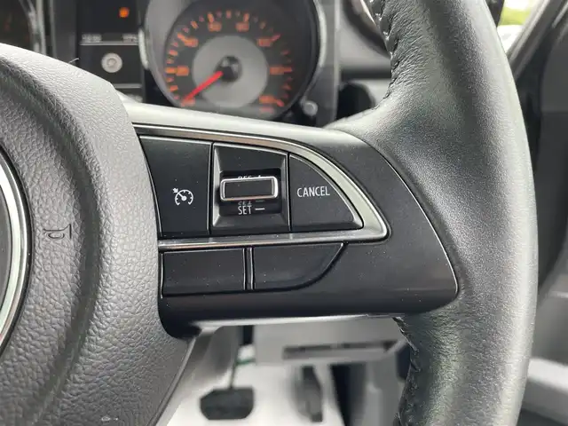 スズキ ジムニー XC 愛媛県 2022(令4)年 3万km ブルーイッシュブラックパール3 純正ナビ/AM/FM/CD/DVD/BT/フルセグTV　/バックカメラ　/衝突被害軽減装置　/車線逸脱防止装置　/クルーズコントロール　/D/N席シートヒーター　/アイドリングストップ　/ステアリングスイッチ/ヘッドライトウォッシャー/ダウンヒルアシストコントロール/電格ミラー/ヒートミラー/現状サマー(純正AW）(175/80/R16)/BRIDGESTONE DUELER H/T
