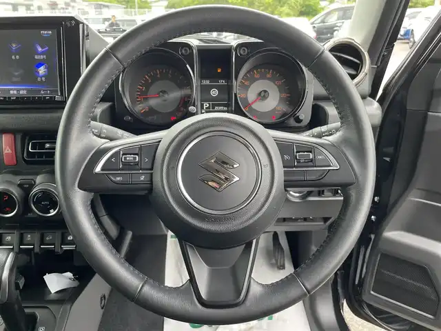 スズキ ジムニー XC 愛媛県 2022(令4)年 3万km ブルーイッシュブラックパール3 純正ナビ/AM/FM/CD/DVD/BT/フルセグTV　/バックカメラ　/衝突被害軽減装置　/車線逸脱防止装置　/クルーズコントロール　/D/N席シートヒーター　/アイドリングストップ　/ステアリングスイッチ/ヘッドライトウォッシャー/ダウンヒルアシストコントロール/電格ミラー/ヒートミラー/現状サマー(純正AW）(175/80/R16)/BRIDGESTONE DUELER H/T