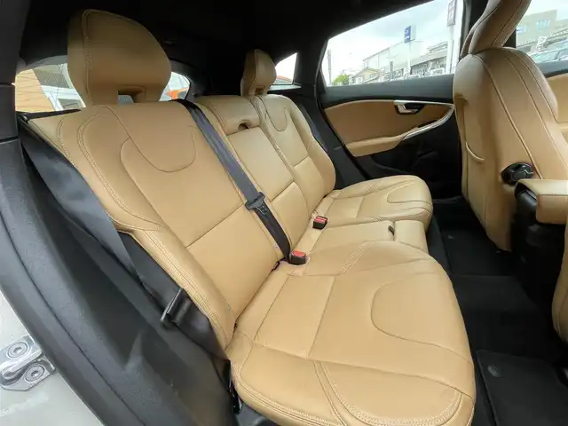 ボルボ Ｖ４０ D4 インスクリプション 栃木県 2019(令1)年 2.2万km ルミナスサンドメタリック インテリセーフ /アンバーレザー/シートヒーター /パワーシート /Harman/Kardon/ナビ /フルセグTV/バックカメラ/ETC/ACC/レーンキープアシスト/ブラインドスポット /リアソナー /LEDヘッドライト/オートライト