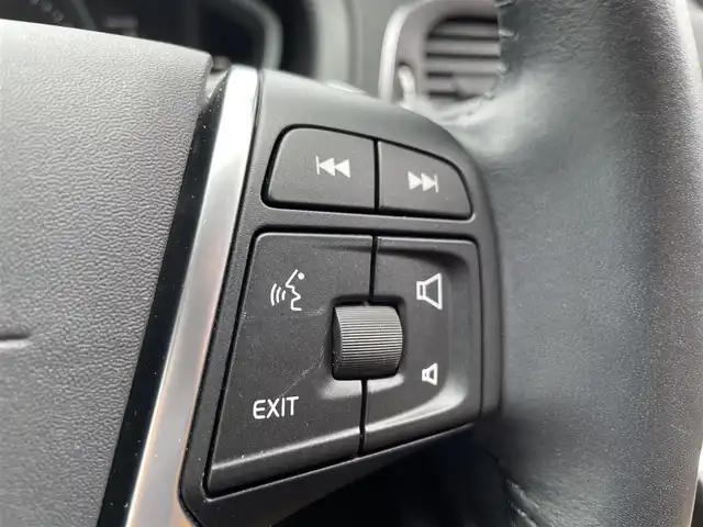 ボルボ Ｖ４０ D4 インスクリプション 栃木県 2019(令1)年 2.2万km ルミナスサンドメタリック インテリセーフ /アンバーレザー/シートヒーター /パワーシート /Harman/Kardon/ナビ /フルセグTV/バックカメラ/ETC/ACC/レーンキープアシスト/ブラインドスポット /リアソナー /LEDヘッドライト/オートライト