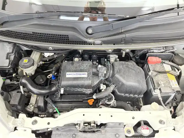 ホンダ Ｎ ＢＯＸ G SSパッケージ 滋賀県 2017(平29)年 3.6万km プレミアムホワイトパールⅡ 純正ナビ/(CD/DVD/フルセグ/Bluetooth)/バックカメラ/シートヒーター/ステアリングスイッチ/両側電動/ETC/HIDヘッドライト/オートライト/スマートキー/プッシュスタート