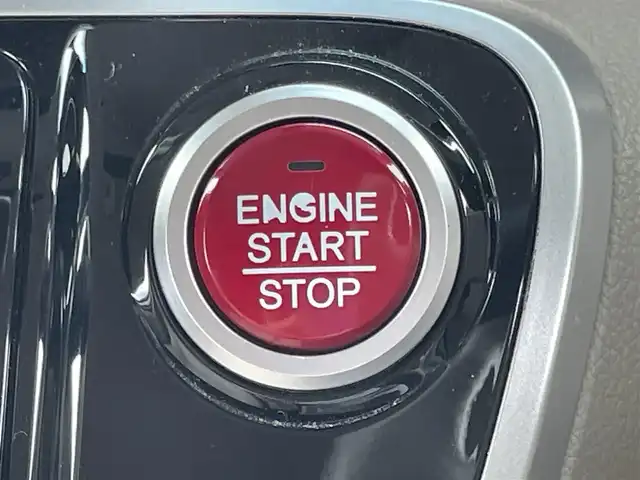 ホンダ Ｎ ＢＯＸ G SSパッケージ 滋賀県 2017(平29)年 3.6万km プレミアムホワイトパールⅡ 純正ナビ/(CD/DVD/フルセグ/Bluetooth)/バックカメラ/シートヒーター/ステアリングスイッチ/両側電動/ETC/HIDヘッドライト/オートライト/スマートキー/プッシュスタート
