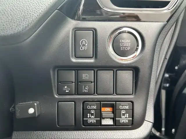 トヨタ ノア Si サイドリフトアップ 新潟県 2019(令1)年 4.1万km ブラッキッシュアゲハガラスフレーク メモリナビ/フルセグテレビ/バックカメラ/アイドリングストップ/クルーズコントロール/ドアバイザー/プッシュスタート/両側パワースライドドア/ETC/ドラレコ/純正フロアマット/純正ナビ/純正ホイール車載