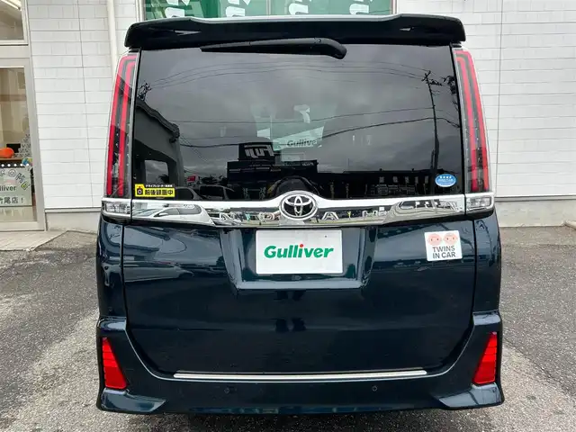 トヨタ ノア Si サイドリフトアップ 新潟県 2019(令1)年 4.1万km ブラッキッシュアゲハガラスフレーク メモリナビ/フルセグテレビ/バックカメラ/アイドリングストップ/クルーズコントロール/ドアバイザー/プッシュスタート/両側パワースライドドア/ETC/ドラレコ/純正フロアマット/純正ナビ/純正ホイール車載