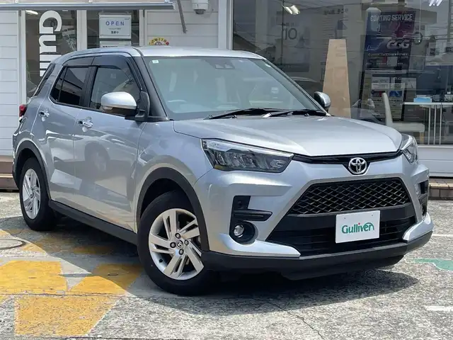 トヨタ ライズ G 神奈川県 2021(令3)年 2.2万km ブライトシルバーM ワンオーナー/純正ディスプレイオーディオ/　（USB・Apple Car Play・andoroid Auto）/スマートアシスト/クリアランスソナー/アイドリングストップ/前席シートヒーター/ビルトインETC/LEDヘッドライト/LEDフォグライト/前後ドライブレコーダー/スマートキー×2/保証書/取扱説明書