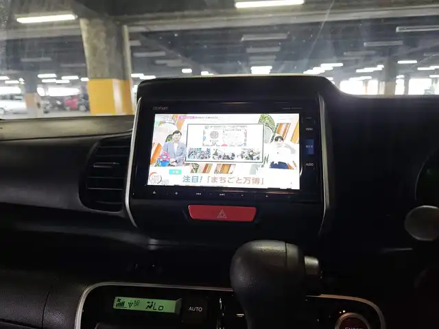 ホンダ Ｎ ＢＯＸ G Lパッケージ 宮崎県 2016(平28)年 7.6万km プレミアムアイボリーP 純正ナビ/　(Bluetooth/CD/DVD)/フルセグTV/片側パワースライドドア/バックモニター/ビルトインETC/ビークルスタビリティアシスト/オートエアコン/ステアリングスイッチ/スマートキーシステム/プッシュエンジンスタート/禁煙車