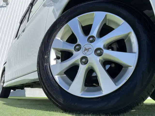 三菱 ｅＫスペース カスタムG 香川県 2014(平26)年 3.1万km シルキーホワイト 純正７型ＳＤナビ/　CD.DVD.BT.AUX.USB/バックカメラ/電動スライドドア/ＨＩＤヘッドライト/フォグライト/アイドリングストップ/純正１４インチＡＷ/スマートキー/スペアキー/純正フロアマット/純正ドアバイザー