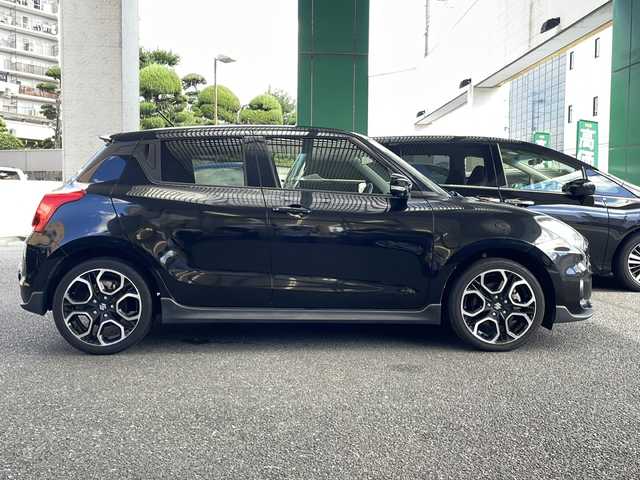 スズキ スイフト スポーツ セーフティPKG 大阪府 2019(平31)年 4.7万km スーパーブラックパール ワンオーナー/社外メモリーナビ/フルセグTV/Bluetoothオーディーオ/DVD再生/TVキャンセラー/バックカメラ/全方位カメラ/衝突軽減ブレーキ/車線逸脱警報/レーダークルーズコントロール/スマートキー/運転席シートヒーター/ETC/ドラレコ/LEDライト/純正17インチアルミホイル/スペアキー1本（スマートキー）
