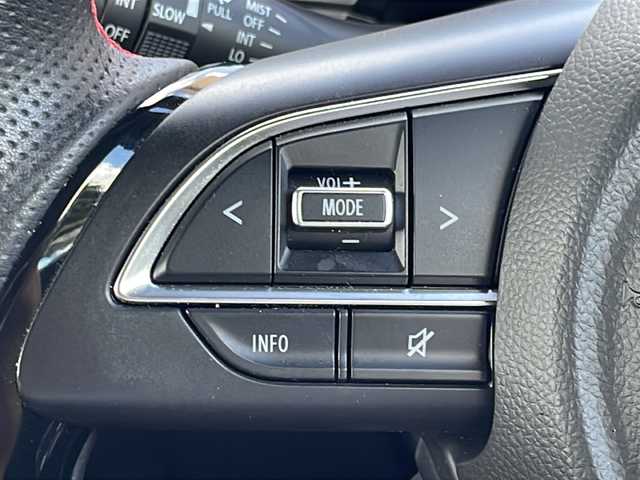 スズキ スイフト スポーツ セーフティPKG 大阪府 2019(平31)年 4.7万km スーパーブラックパール ワンオーナー/社外メモリーナビ/フルセグTV/Bluetoothオーディーオ/DVD再生/TVキャンセラー/バックカメラ/全方位カメラ/衝突軽減ブレーキ/車線逸脱警報/レーダークルーズコントロール/スマートキー/運転席シートヒーター/ETC/ドラレコ/LEDライト/純正17インチアルミホイル/スペアキー1本（スマートキー）