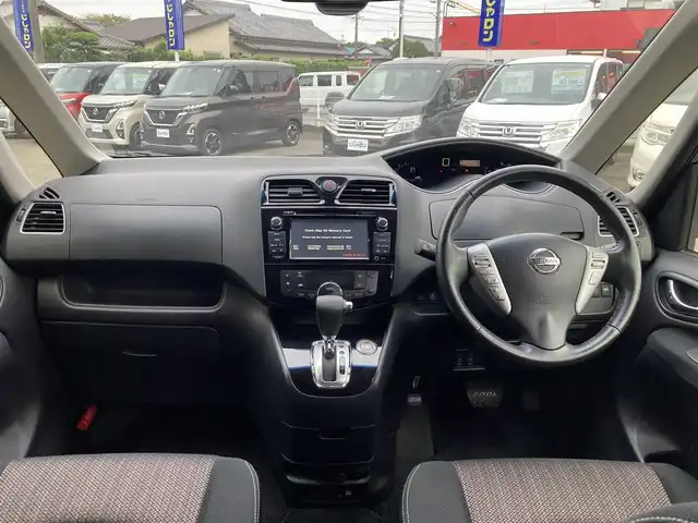 日産 セレナ ハイウェイスター Sハイブリッド 静岡県 2014(平26)年 8.9万km ダイヤモンドブラック (株)IDOMが運営する【じしゃロン焼津店】の自社ローン専用車両になります。こちらは現金またはオートローンご利用時の価格です。自社ローンご希望の方は別途その旨お申付け下さい/純正ＳＤナビ/（フルセグＴＶ/Ｂｌｕｅｔｏｏｔｈ接続/ＣＤ/ＤＶＤ/ミュージックサーバー）/フリップダウンモニター/両側パワースライドドア/衝突軽減システム/レーンキープアシスト/３６０°カメラ/ＥＴＣ