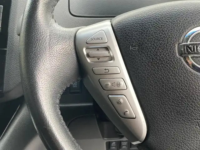 日産 セレナ ハイウェイスター Sハイブリッド 静岡県 2014(平26)年 8.9万km ダイヤモンドブラック (株)IDOMが運営する【じしゃロン焼津店】の自社ローン専用車両になります。こちらは現金またはオートローンご利用時の価格です。自社ローンご希望の方は別途その旨お申付け下さい/純正ＳＤナビ/（フルセグＴＶ/Ｂｌｕｅｔｏｏｔｈ接続/ＣＤ/ＤＶＤ/ミュージックサーバー）/フリップダウンモニター/両側パワースライドドア/衝突軽減システム/レーンキープアシスト/３６０°カメラ/ＥＴＣ