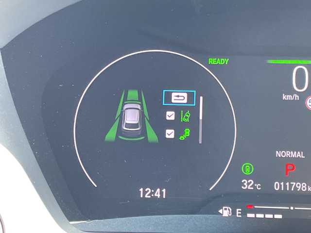 ホンダ ヴェゼル ハイブリッド e:HEV Z 愛知県 2024(令6)年 1.2万km プラチナホワイトパール 純正9型ナビ/レーダークルーズコントロール/シートヒーター/バックカメラ/電動リアゲート/コーナーセンサー/純正アルミホイール/ブラインドスポットモニター/LEDヘッドライト/パドルシフト/ステアリングヒーター/オートマチックハイビーム/ドライブレコーダー/ワイヤレス充電機/衝突軽減システム/フルセグ/Bluetooth/ステアリングスイッチ/スマートキー/プッシュスタート