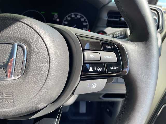 ホンダ ヴェゼル ハイブリッド e:HEV Z 愛知県 2024(令6)年 1.2万km プラチナホワイトパール 純正9型ナビ/レーダークルーズコントロール/シートヒーター/バックカメラ/電動リアゲート/コーナーセンサー/純正アルミホイール/ブラインドスポットモニター/LEDヘッドライト/パドルシフト/ステアリングヒーター/オートマチックハイビーム/ドライブレコーダー/ワイヤレス充電機/衝突軽減システム/フルセグ/Bluetooth/ステアリングスイッチ/スマートキー/プッシュスタート