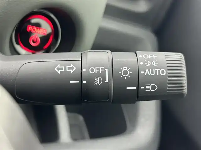 ホンダ フリード ハイブリット e:HEV クロスター 熊本県 2025(令7)年 0.1千km プラチナホワイトパール 登録済未使用車/純正9インチナビLXM-242ZFNI（ＡｐｐｌＣａｒＰｌａｙ・ＡｎｄｒｏｉｄＡｕｔｏ・ＢＴ・フルセグ・ＵＳＢ）/バックカメラ　/ホンダセンシング/・レーダークルーズコントロール/・衝突軽減ブレーキ/・誤発進制御機能/・後方誤発進抑制機能/・近距離衝突軽減ブレーキ/・歩行者事故低減ステアリング/・路外逸脱制御機能/・車線維持支援システム/・先行車発進お知らせ機能/・標識認識機能/横滑り防止/ブラインドスポットモニター/アイドリングストップ/両側パワースライドドア　/前後クリアランスソナー　/前席シートヒーター/ブレーキホールド/電子パーキング/後席サーキュレーター/純正１５インチAW/オートライト/オートマチックハイビーム/LEDヘッドライト/フォグランプ/スマートキー/プッシュスタート/スペアキー1本/保証書/取扱説明書