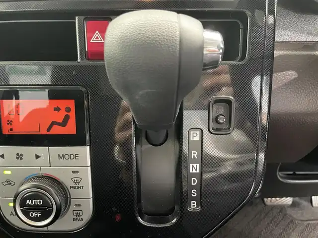 トヨタ ルーミー G 鹿児島県 2017(平29)年 5.1万km ブラックマイカメタリック ナビ/(フルセグTV/Bluetooth/DVD/CD)/クルーズコントロール/両側パワースライドドア/横滑り防止/ロールサンシェード/ＥＴＣ/アイドリングストップ/電動格納ミラー/オートライト/ヘッドライトレベライザー/純正フロアマット/プッシュスタート/スマートキー