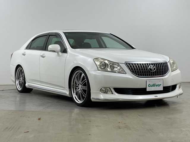 トヨタ クラウン マジェスタ Cタイプ 道央・札幌 2010(平22)年 7.6万km ホワイトパールクリスタルシャイン ・サンルーフ/・純正メーカーマルチナビ/・CD/DVD/HDD/フルセグTV/BT）/・バックカメラ　/・シートヒーター/エアシート　/・レザーシート/パワーシート　/・リアサンシェード　/・ステアリングスイッチ　/・純正フロアマット　/・ＬＥＤオートライト　/・ビルトインＥＴＣ/・スマートキー/スペアキー/・クルーズコントロール/・MTモード付AT/・クールボックス/・電動格納ミラー/・ウィンカーミラー/・フォグランプ/・エアサスコントロール