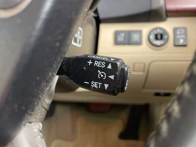 トヨタ クラウン マジェスタ Cタイプ 道央・札幌 2010(平22)年 7.6万km ホワイトパールクリスタルシャイン ・サンルーフ/・純正メーカーマルチナビ/・CD/DVD/HDD/フルセグTV/BT）/・バックカメラ　/・シートヒーター/エアシート　/・レザーシート/パワーシート　/・リアサンシェード　/・ステアリングスイッチ　/・純正フロアマット　/・ＬＥＤオートライト　/・ビルトインＥＴＣ/・スマートキー/スペアキー/・クルーズコントロール/・MTモード付AT/・クールボックス/・電動格納ミラー/・ウィンカーミラー/・フォグランプ/・エアサスコントロール