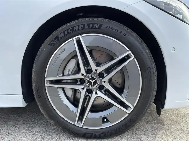 メルセデス・ベンツ Ｍ・ベンツ Ｃ２２０ｄ ステーションワゴン アバンギャルドAMGライン 東京都 2024(令6)年 1.2万km パール AMGライン/レーダーセーフティパッケージ/純正ナビ/フルセグTV/Bluetooth/USB/AppleCarPlay/AndroidAuto/スポーツサスペンション/ETC2.0/前後純正ドライブレコーダー/ハーフレザーシート/シートヒーター/前席パワーシート/ルーフレール/アダプティブクルーズコントロール/パーキングアシスト/電動リアゲート/コーナーセンサー
