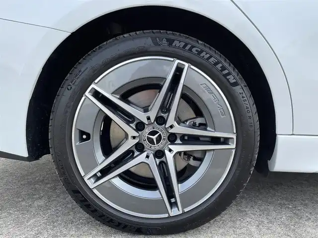 メルセデス・ベンツ Ｍ・ベンツ Ｃ２２０ｄ ステーションワゴン アバンギャルドAMGライン 東京都 2024(令6)年 1.2万km パール AMGライン/レーダーセーフティパッケージ/純正ナビ/フルセグTV/Bluetooth/USB/AppleCarPlay/AndroidAuto/スポーツサスペンション/ETC2.0/前後純正ドライブレコーダー/ハーフレザーシート/シートヒーター/前席パワーシート/ルーフレール/アダプティブクルーズコントロール/パーキングアシスト/電動リアゲート/コーナーセンサー