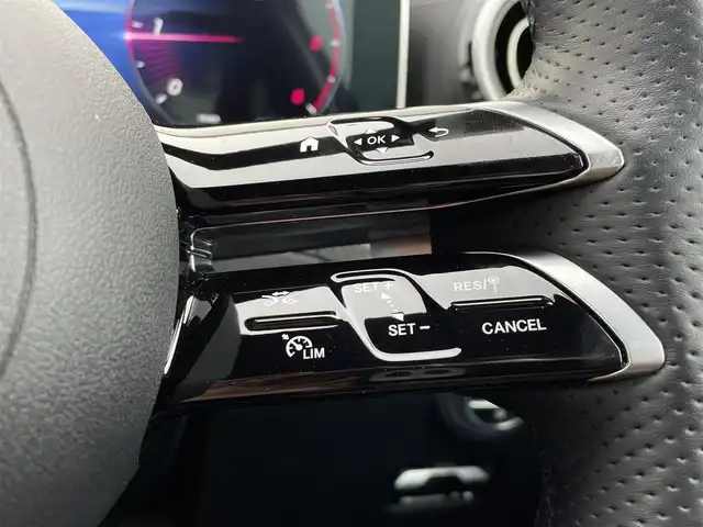 メルセデス・ベンツ Ｍ・ベンツ Ｃ２２０ｄ ステーションワゴン アバンギャルドAMGライン 東京都 2024(令6)年 1.2万km パール AMGライン/レーダーセーフティパッケージ/純正ナビ/フルセグTV/Bluetooth/USB/AppleCarPlay/AndroidAuto/スポーツサスペンション/ETC2.0/前後純正ドライブレコーダー/ハーフレザーシート/シートヒーター/前席パワーシート/ルーフレール/アダプティブクルーズコントロール/パーキングアシスト/電動リアゲート/コーナーセンサー