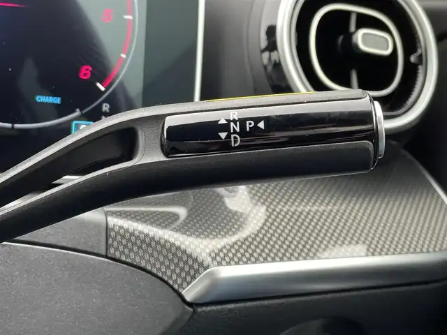 メルセデス・ベンツ Ｍ・ベンツ Ｃ２２０ｄ ステーションワゴン アバンギャルドAMGライン 東京都 2024(令6)年 1.2万km パール AMGライン/レーダーセーフティパッケージ/純正ナビ/フルセグTV/Bluetooth/USB/AppleCarPlay/AndroidAuto/スポーツサスペンション/ETC2.0/前後純正ドライブレコーダー/ハーフレザーシート/シートヒーター/前席パワーシート/ルーフレール/アダプティブクルーズコントロール/パーキングアシスト/電動リアゲート/コーナーセンサー