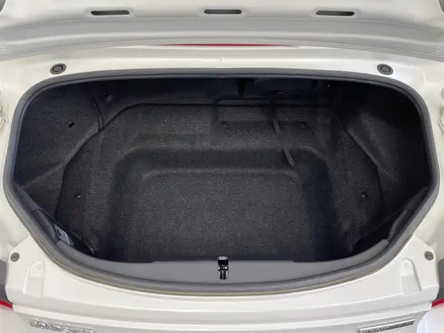 マツダ ロードスター 100周年特別記念車 埼玉県 2020(令2)年 1.9万km スノーフレイクホワイトパールマイカ 純正SDナビ/　TV BT AUX USB DVD CD/6MT車/BOSEサウンド/レーザーシート/シートヒーター/LEDオートライト/クルーズコントロール/コーナーセンサー