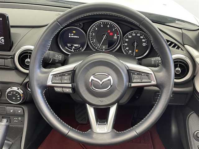 マツダ ロードスター 100周年特別記念車 埼玉県 2020(令2)年 1.9万km スノーフレイクホワイトパールマイカ 純正SDナビ/　TV BT AUX USB DVD CD/6MT車/BOSEサウンド/レーザーシート/シートヒーター/LEDオートライト/クルーズコントロール/コーナーセンサー