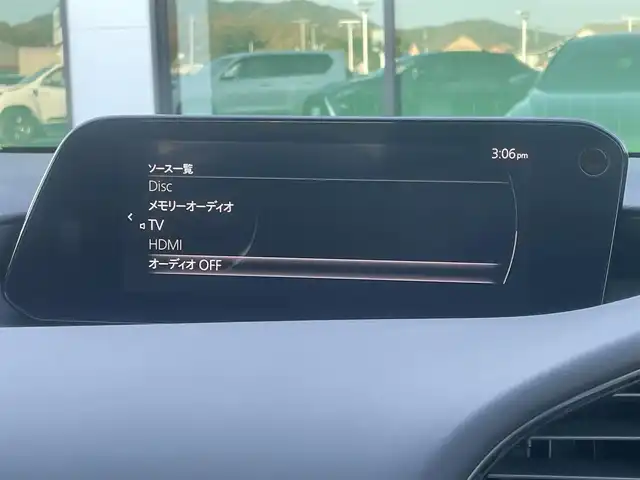 マツダ マツダ３ファストバック XD プロアクティブ 香川県 2019(令1)年 1.8万km マシーングレープレミアムM i-ACTIVSENSE/・衝突被害軽減ブレーキ/・車線逸脱警報/・アダプティブLEDヘッドライト/・360°ビューモニター/・リアクロストラフィックアラート (RCTA)/・スマートブレーキサポート (SBS)/・マツダレーダーークルーズコントロール (MRCC)/純正SDナビ/・BT接続/・フルセグTV/・CD/DVD/・AM/FM/クリアランスソナー/ディーゼル/ターボ/純正18インチアルミホイール/純正フロアマット/LEDヘッドライト/ヘッドアップディスプレイ/パドルシフト/革巻きステアリング/ステアリングリモコン/プッシュスタート/スマートキー/前後ドライブレコーダー/アイドリングストップ/ETC/電動パーキングブレーキ/オートホールド