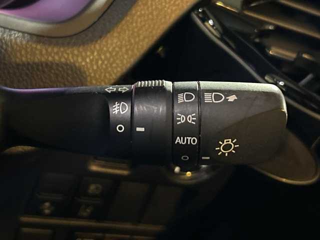 トヨタ ノア Si ダブルバイビー 茨城県 2018(平30)年 2.5万km ブラック モデリスタエアロ/ALPINE11型ナビ【EX11Z】/(地デジTV・CD・DVD・BT・ラジオ再生)/ALPINE12型フリップダウンモニター/両側パワースライドドア/プリクラッシュセーフティ/クルーズコントロール/レーンアシスト/バックカメラ/ビルトインETC/オートライト/LEDヘッドライト/純正16inアルミホイール/純正フロアマット/スマートキー/取扱説明書