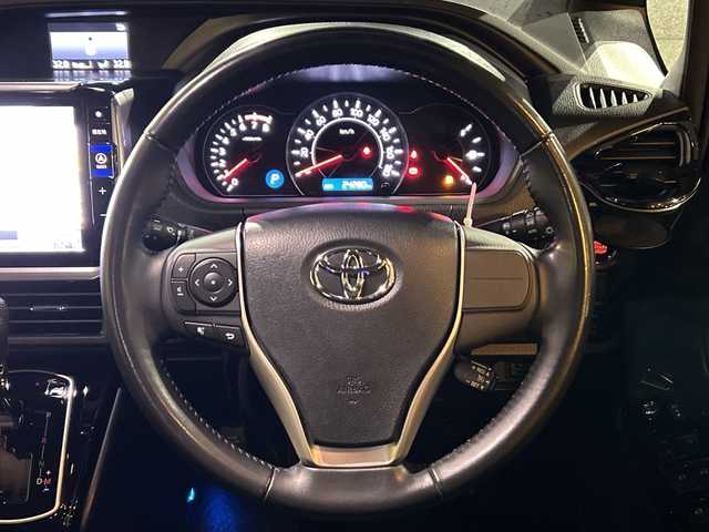 トヨタ ノア Si ダブルバイビー 茨城県 2018(平30)年 2.5万km ブラック モデリスタエアロ/ALPINE11型ナビ【EX11Z】/(地デジTV・CD・DVD・BT・ラジオ再生)/ALPINE12型フリップダウンモニター/両側パワースライドドア/プリクラッシュセーフティ/クルーズコントロール/レーンアシスト/バックカメラ/ビルトインETC/オートライト/LEDヘッドライト/純正16inアルミホイール/純正フロアマット/スマートキー/取扱説明書