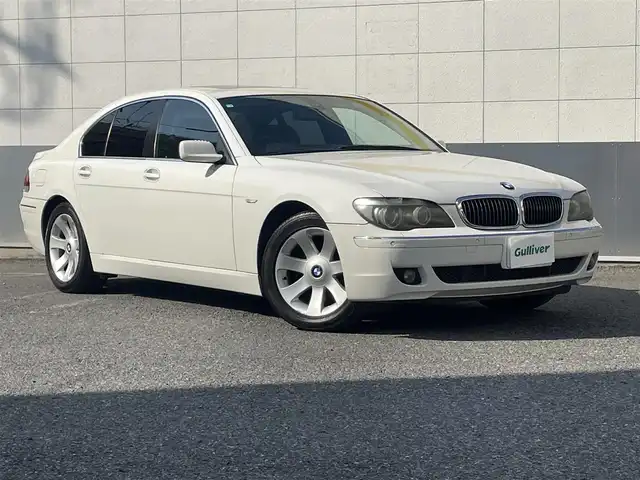 ＢＭＷ ７４０ｉ 東京都 2008(平20)年 8.3万km 白 サンルーフ/純正ナビ/純正18インチアルミホイール/レザーシート/パワーシート/シートヒーター/シートクーラー/キセノンヘッドライト/フォグランプ/オートライト/電動格納ミラー/フロアマット