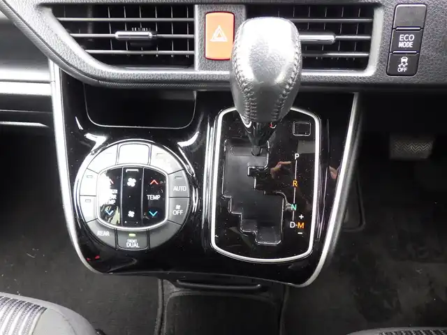 トヨタ ヴォクシー ZS 煌Ⅱ 千葉県 2019(令1)年 5.6万km ホワイトパールクリスタルシャイン 両側パワースライドドア/8インチ社外メモリーナビ/地デジTV/【DVD/CD再生機能　Bluetooth接続】/バックカメラ/革巻きステアリング/ステアリングスイッチ/ETC/LEDヘッドライト/ウインカーミラー/純正16インチアルミホイル/スマートキー