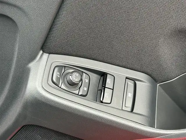トヨタ ＧＲ８６ SZ 東京都 2025(令7)年 0.1万km 赤 走行距離814km/ワンオーナー/SD純正ナビ【NMZK-W73D】/（AM/FM/CD/DVD/BT/フルセグ）/アイサイトコアテクノロジー/・プリクラッシュブレーキ/・追従機能付きクルーズコントロール/・車線逸脱警報/・先行車発進お知らせ機能/・後退時ブレーキアシスト/バックカメラ/電動リアゲート/ヒルスタートアシスト/GRエンブレム付革巻きステアリングホイール/ETC/ドライブレコーダー/保証書/取扱説明書/スペアキー×1