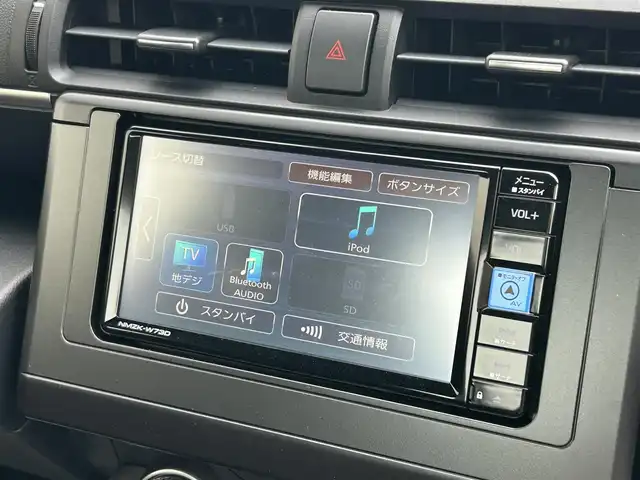 トヨタ ＧＲ８６ SZ 東京都 2025(令7)年 0.1万km 赤 走行距離814km/ワンオーナー/SD純正ナビ【NMZK-W73D】/（AM/FM/CD/DVD/BT/フルセグ）/アイサイトコアテクノロジー/・プリクラッシュブレーキ/・追従機能付きクルーズコントロール/・車線逸脱警報/・先行車発進お知らせ機能/・後退時ブレーキアシスト/バックカメラ/電動リアゲート/ヒルスタートアシスト/GRエンブレム付革巻きステアリングホイール/ETC/ドライブレコーダー/保証書/取扱説明書/スペアキー×1