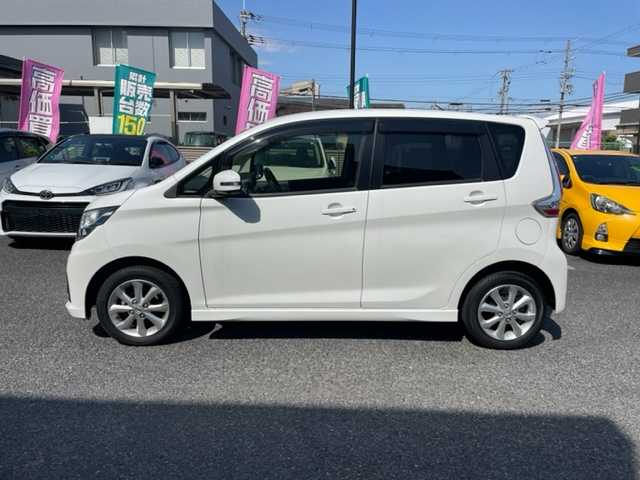日産 デイズ ハイウェイスターX 大阪府 2017(平29)年 0.5万km ホワイトパール 純正メモリナビ/・フルセグ/BT/全方位カメラ/プッシュスタート/ドアバイザー/純正フロアマット/シートリフター