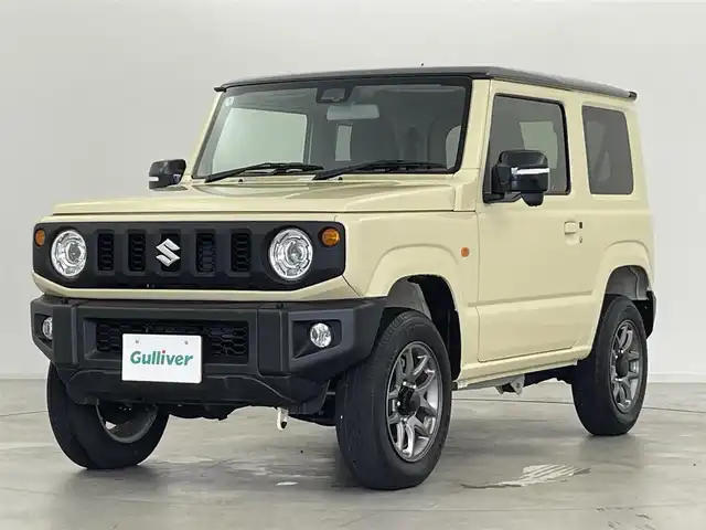 スズキ ジムニー XC 群馬県 2024(令6)年 0.4万km シフォンアイボリーメタリックブラック2トーンルーフ スズキセーフティサポート/・デュアルセンサーブレーキサポート/・車線逸脱警報機能/・ふらつき警報機能/・先行車発進お知らせ機能/・ハイビームアシスト/・標識認識/クルーズコントロール/前席シートヒーター/LEDヘッドライト/フォグランプ/純正アルミホイール/ダウンヒルアシストコントロール/プッシュスタート/スマートキー