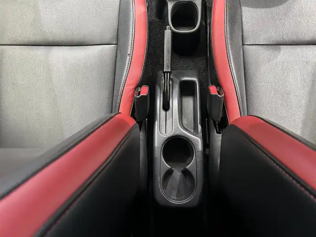 スズキ ジムニー クロスアドベンチャー 鹿児島県 2013(平25)年 10.7万km パールホワイト 社外7インチSDナビ【MDV-535DT】/（フルセグTV/CD/DVD/FM/AM/SD）/D席シートヒーター/社外16インチアルミホイール/純正フロアマット/純正HIDヘッドライト/社外前方ドライブレコーダー/社外レーダー探知機/社外ETC/社外テールランプ/禁煙車