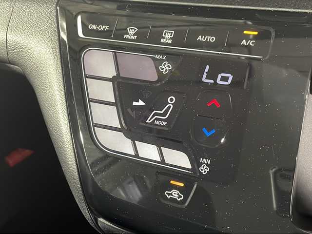 日産 デイズ 福岡県 2021(令3)年 3.2万km パール 純正ナビ/アラウンドビューモニター/フルセグ/Bluetooth/ETC/W+サイドエアバッグ/前後ドライブレコーダー/エマージェンシーブレーキ/レーンキープ/先行車発車お知らせ/前後コーナーセンサー/アイドリングストップ/純正アルミ/DVD/スペアキー/スマートキー/オートライト