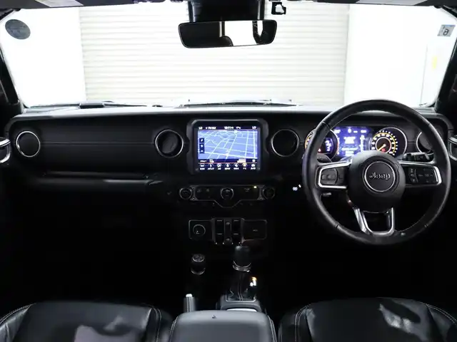 クライスラー・ジープ ジープ ラングラー アンリミテッド サハラ 静岡県 2019(令1)年 3.3万km 青 衝突軽減ブレーキ　/黒革　/ＡＣＣ　/純正ナビＴＶ　/バックカメラ　/ＥＴＣ　/ＬＥＤ　/ＪＩＰＰＥＳＥＮマフラー　/ＪＩＰＰＥＳＥＮ１７ＡＷ　/シートヒーター　/ハンドルヒーター　/コーナーセンサー　/スペアキー